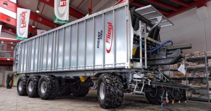 Прицеп-вагон Fliegl ASW 499 Gigant 