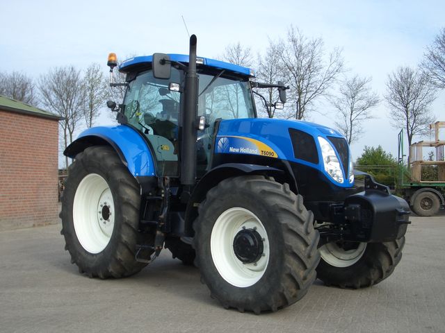 New Holland T 6090 (860)
