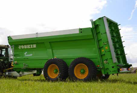 Разбрасыватель навоза Joskin Tornado3 T7018/24BV