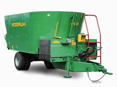 Смеситель-кормораздатчик  СРК-14В - 16 «Хозяин»