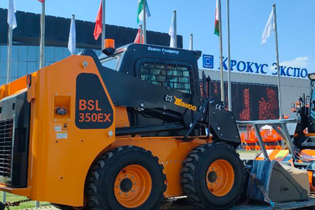 Уникальный погрузчик на выставке СТТ