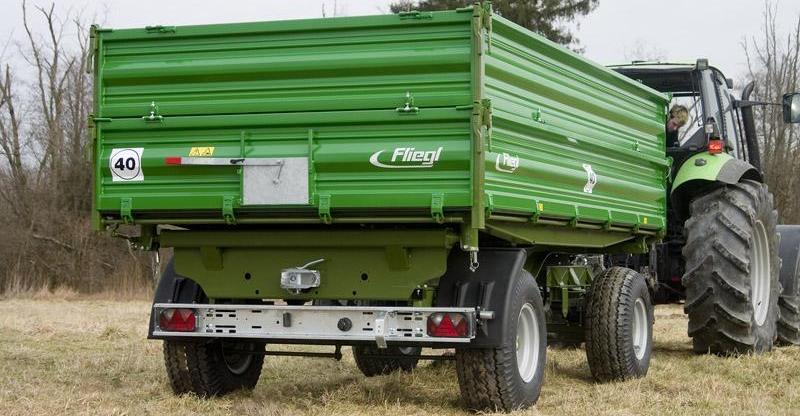 Двухосный – трёхсторонний прицеп – самосвал Fliegl DK 60