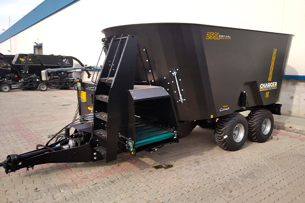 Новинки кормораздатчиков Celikel