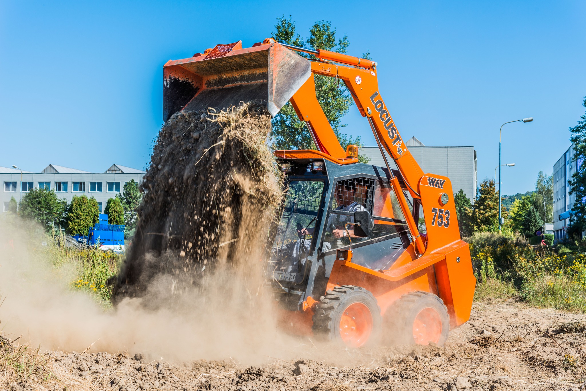 Минипогрузчик Locust L753
