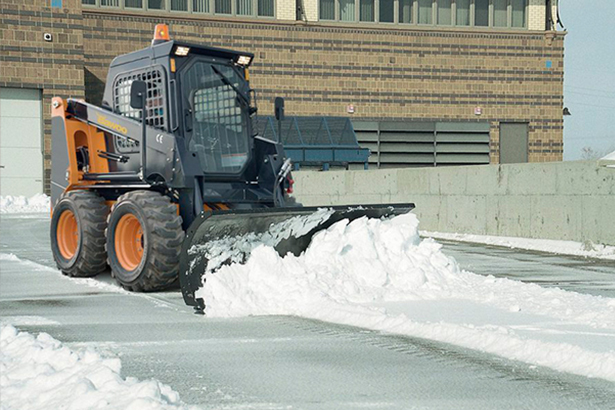 Готовь отвал летом
