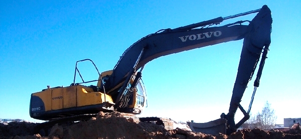 Гусеничный экскаватор  Volvo EC210BLC