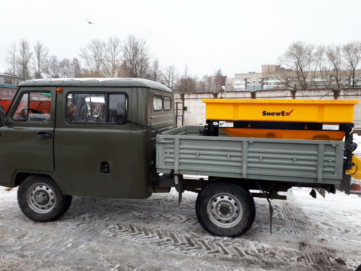 Пескоразбрасыватель 1,5 куб/м в кузов автомобиля 