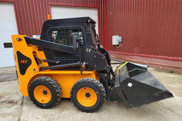 Новая поставка мини погрузчиков Bawoo на наш склад в Ярославле