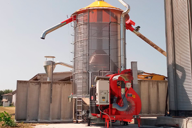 По следам прошлых заслуг и наступая на пятки уборочной компании