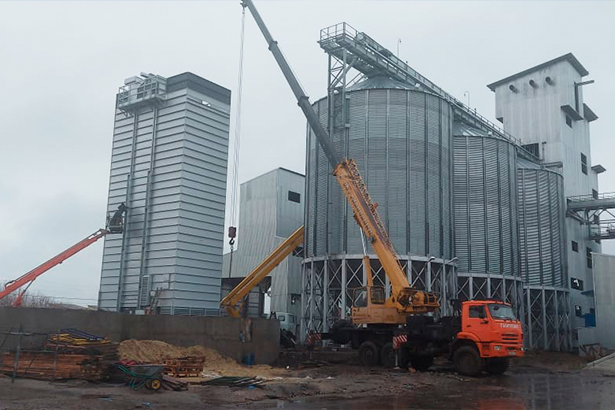 Зерносушильный комплекс Strahl 5000FR ООО «Инжавинская Нива»