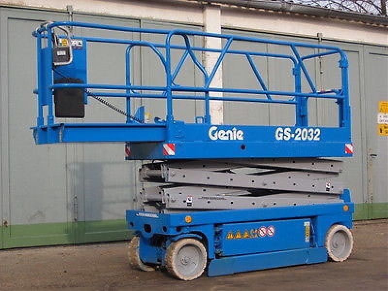 Ножничный подъемник Genie GS 2032
