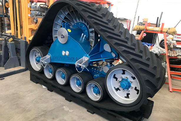 Гусеничные системы Sabatino на выставке  ЮгАГро 2023