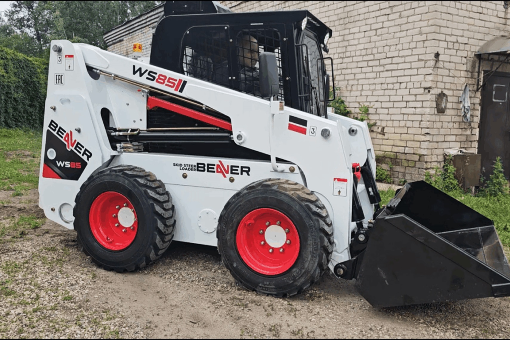 Мини-погрузчик Beaver WS85 представлен на выставке СТТ 2026