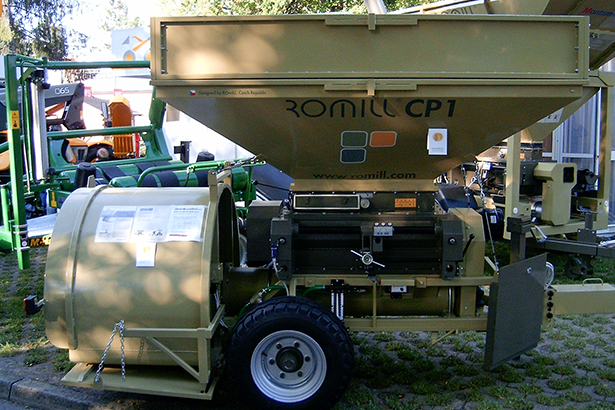 Плющилка влажного зерна Romill CP1 Simple произ-ть  до 28 т/ч